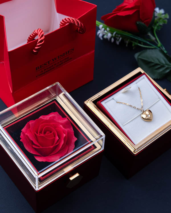 Rosa Eterna (Giratorio) + Collar corazón (Acero inoxidable con baño de oro 18K) + Bolsa de regalo + 1 Rosa