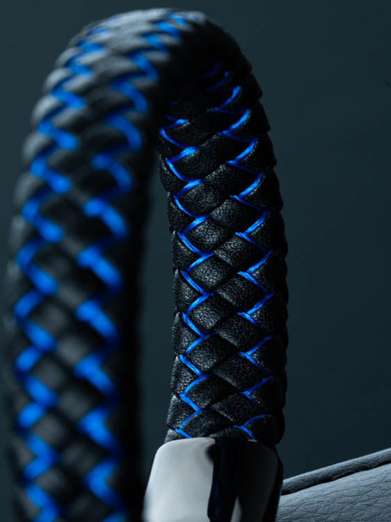 Azúl  2.0 ( Acero y Microfibra de cuero )