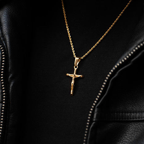 Jesucristo Gold ( Incluye cadena y dije )( Acero inoxidable )(baño de oro 18k)