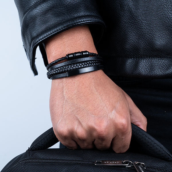 Ingeniero ( Acero y Microfibra de cuero )