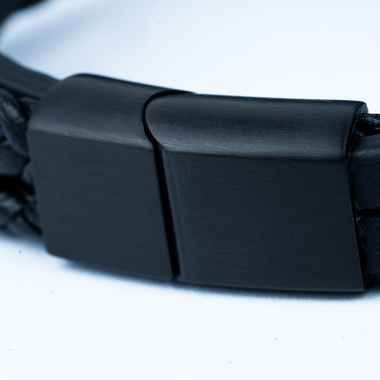 Ingeniero ( Acero y Microfibra de cuero )