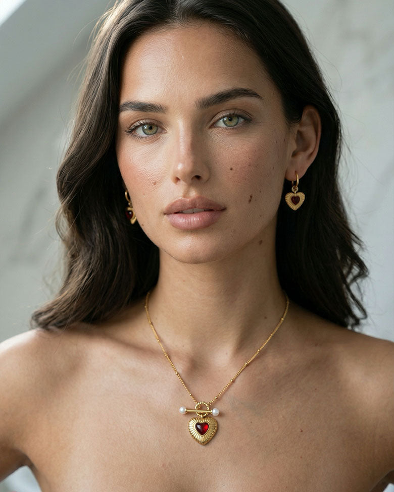 Set Corazon ROJO ( Collar - Aretes ) ( Resistente al agua ) ( Protección )