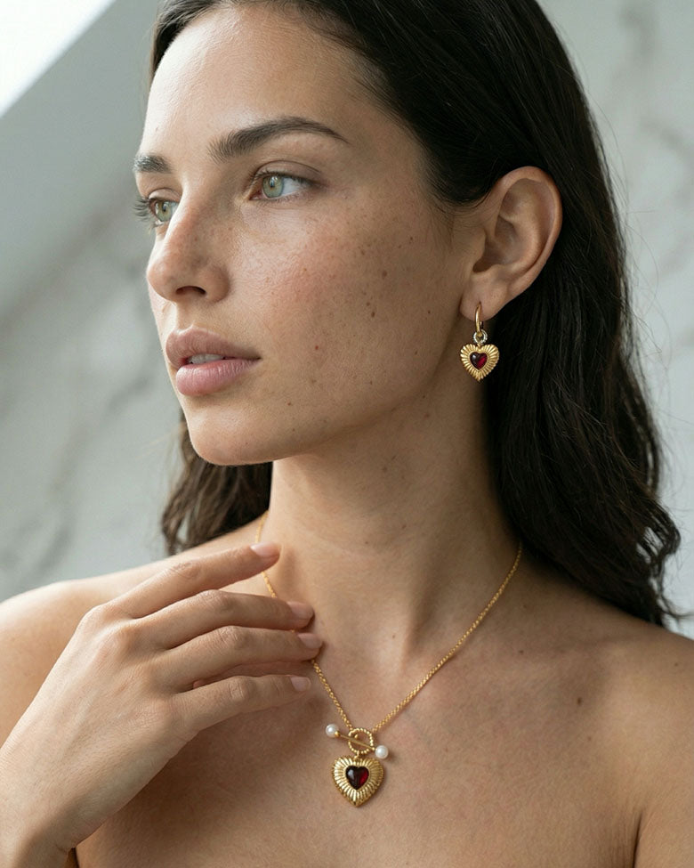 Set Corazon ROJO ( Collar - Aretes ) ( Resistente al agua ) ( Protección )