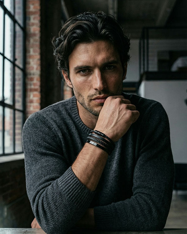 Ingeniero ( Acero y Microfibra de cuero )