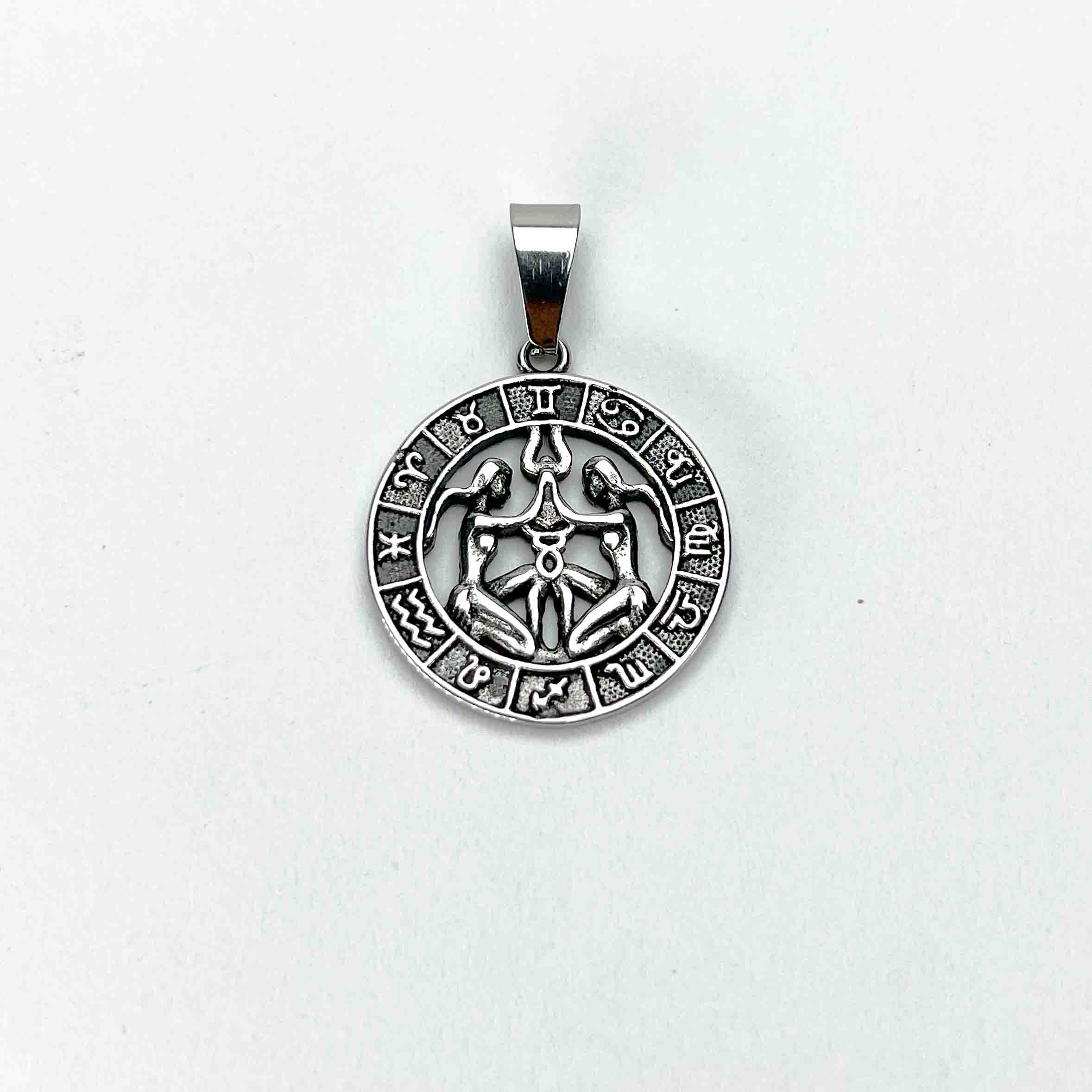 Signos Zodiacales GRATIS. Válido si compras 200 soles( Escoje tu signo )( incluye cadena )