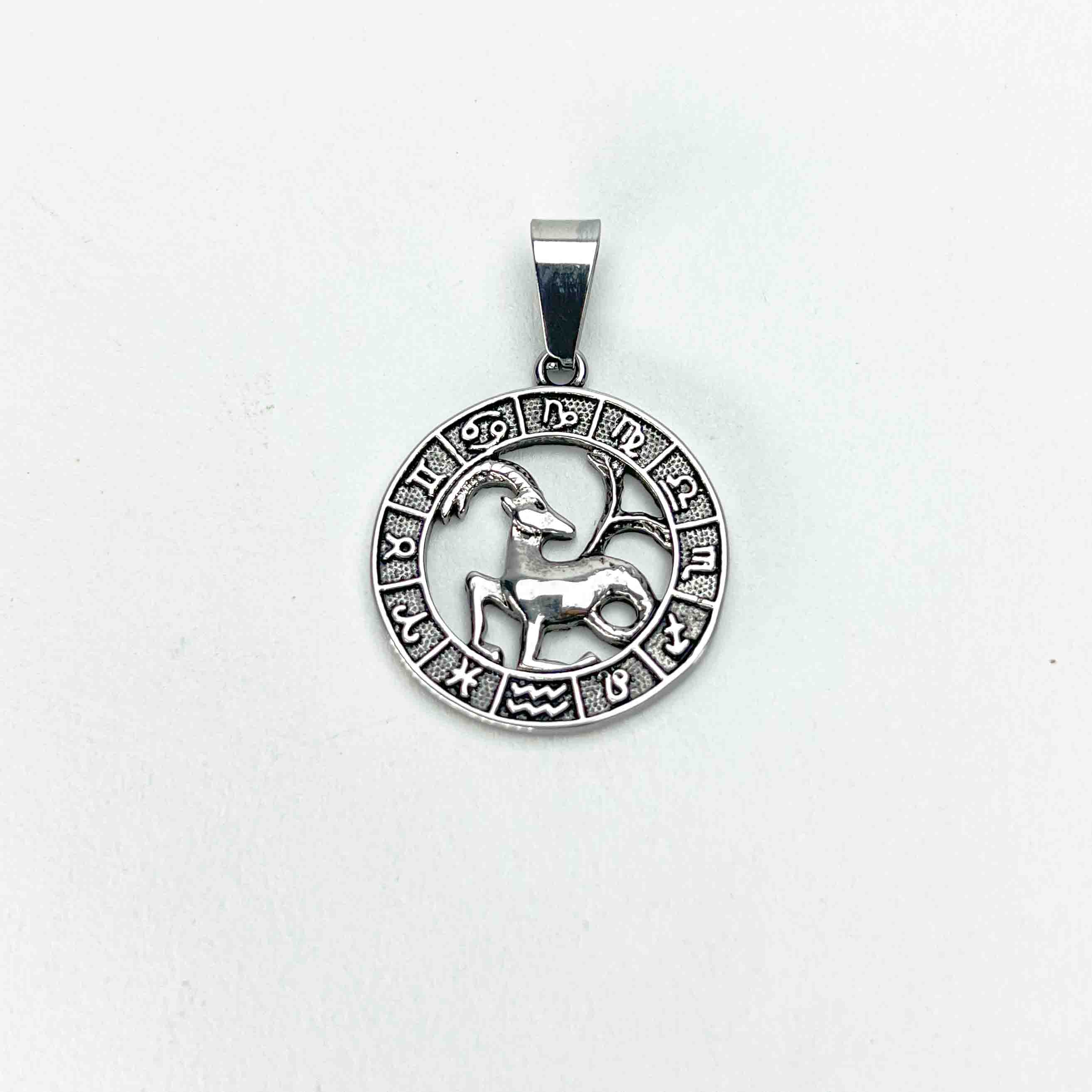 Signos Zodiacales GRATIS. Válido si compras 200 soles( Escoje tu signo )( incluye cadena )